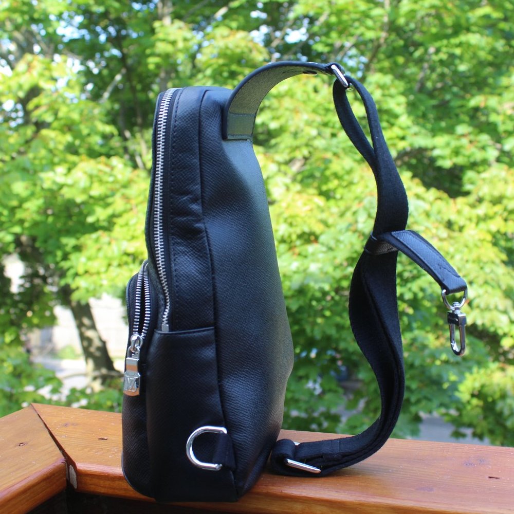 Louis Vuitton Avenue Sling Backpack - Picture 3 of 10